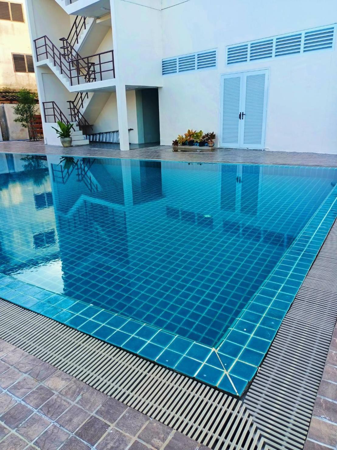 Mayflower Grande Suite Hotel Phitsanulok Buitenkant foto